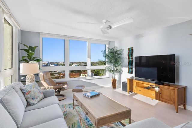 627 ALHAMBRA ROAD 604, Venice, FL 34285