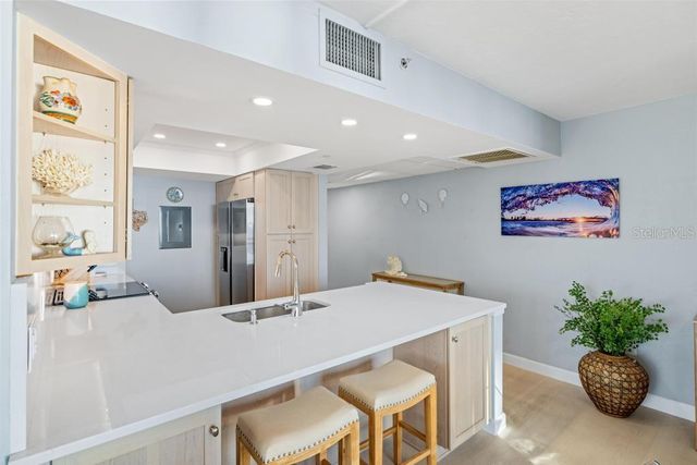 627 ALHAMBRA ROAD 604, Venice, FL 34285