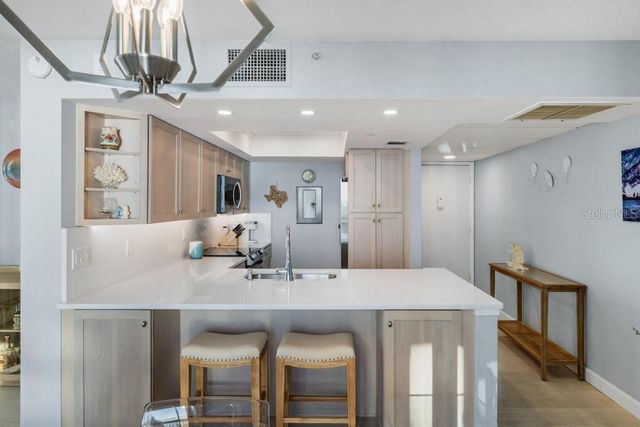 627 ALHAMBRA ROAD 604, Venice, FL 34285