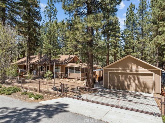 2013 Cedar, Big Bear City, CA 92314