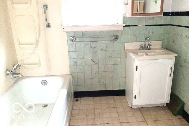 5368 W Hanna Avenue, Indianapolis, IN 46221