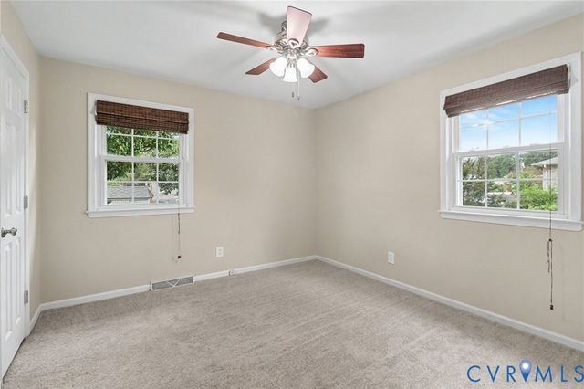 7113 Perrin Dr, Prince George, VA 23875