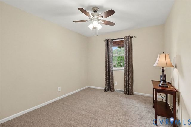 7113 Perrin Dr, Prince George, VA 23875