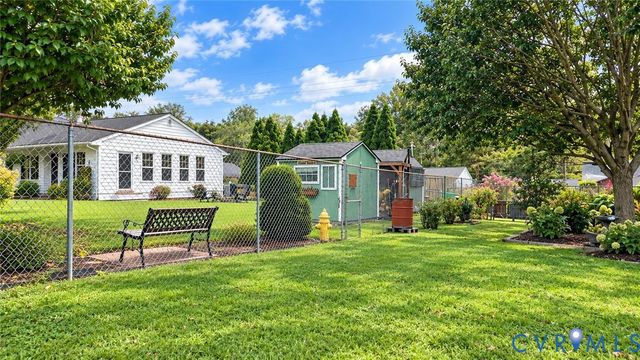 7113 Perrin Dr, Prince George, VA 23875