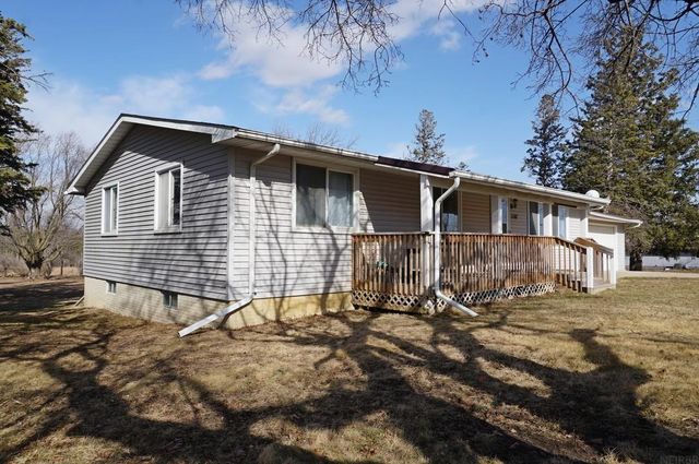 1007 11th Street, Charles City, IA 50616