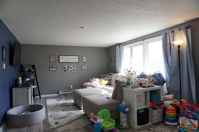 1007 11th Street, Charles City, IA 50616