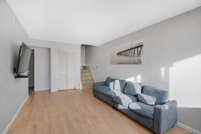 327A Mersereau Avenue, Staten Island, NY 10303