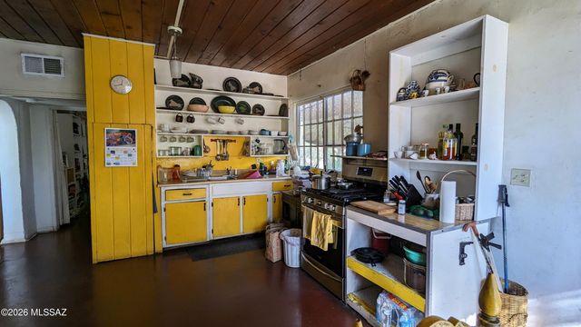 2123 E Fort Lowell Road, Tucson, AZ 85719