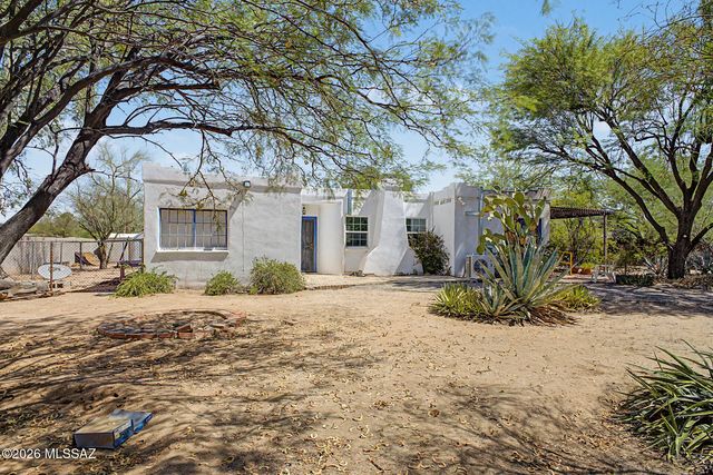 2123 E Fort Lowell Road, Tucson, AZ 85719