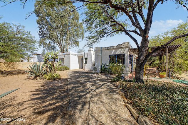 2123 E Fort Lowell Road, Tucson, AZ 85719