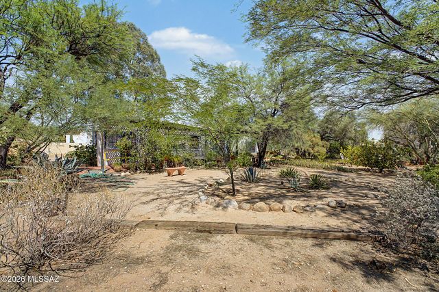 2123 E Fort Lowell Road, Tucson, AZ 85719