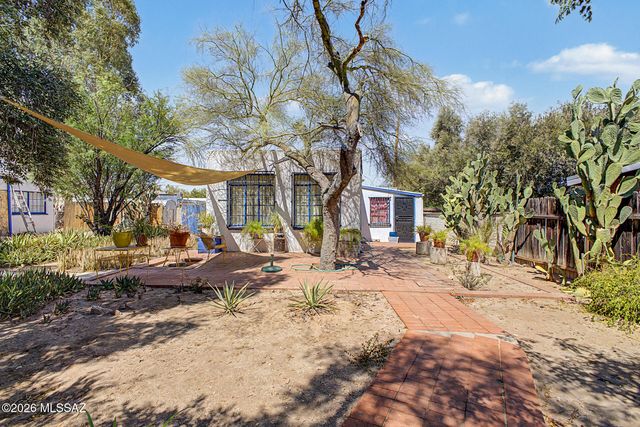 2123 E Fort Lowell Road, Tucson, AZ 85719