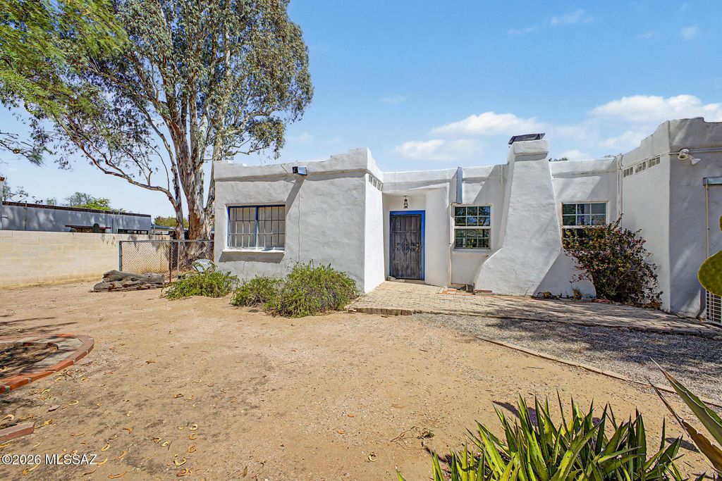 2123 E Fort Lowell Road, Tucson, AZ 85719