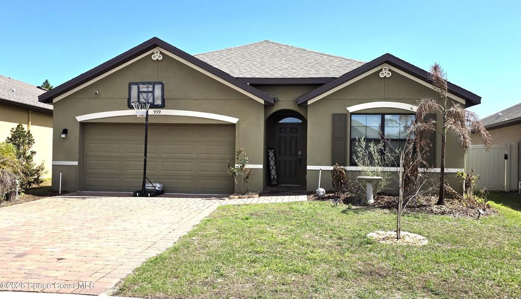 999 Remington Green Drive SE, Palm Bay, FL 32909