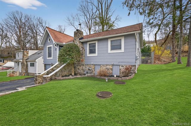 6 Glendale Road, Greenwood Lake, NY 10925