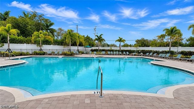 1264 Enbrook LOOP, Naples, FL 34114