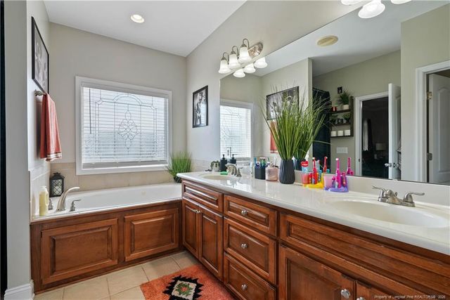 5324 Anna Belle Lane, Wade, NC 28395