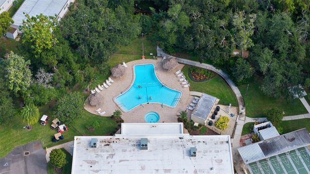 70 LIVE OAK COURT 21, Safety Harbor, FL 34695