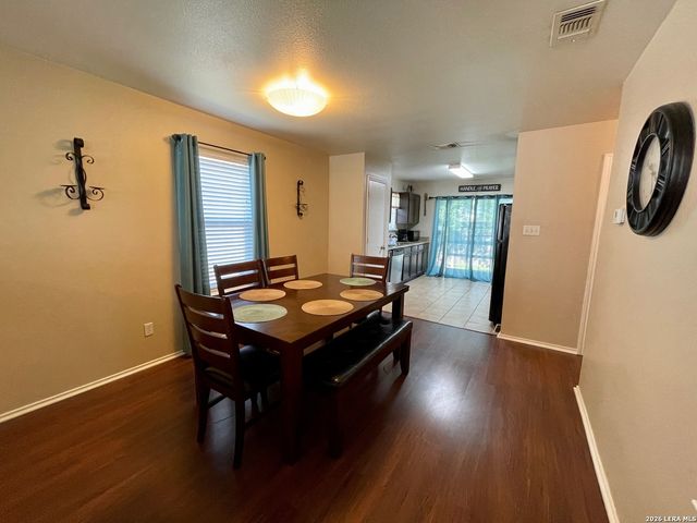 8711 Shaenwest, San Antonio, TX 78254