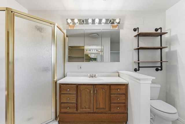 10 10 E Vivian Dr, Pleasant Hill, CA 94523