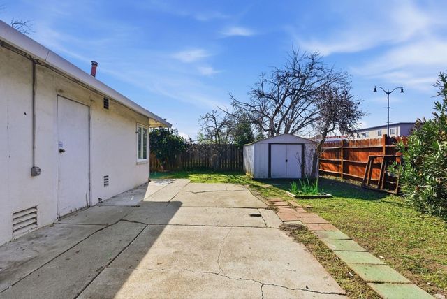 10 10 E Vivian Dr, Pleasant Hill, CA 94523