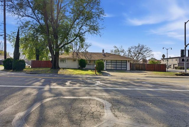 10 10 E Vivian Dr, Pleasant Hill, CA 94523