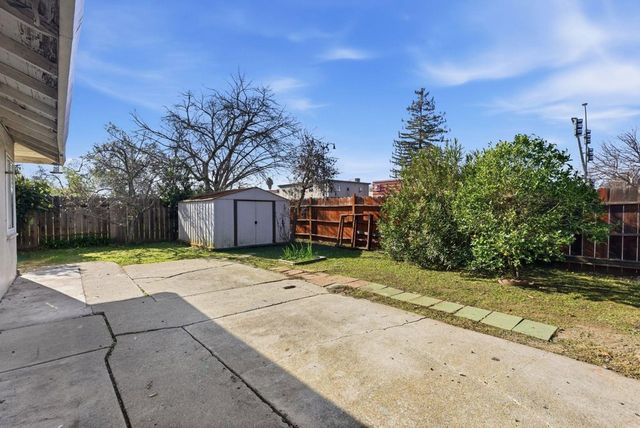 10 10 E Vivian Dr, Pleasant Hill, CA 94523