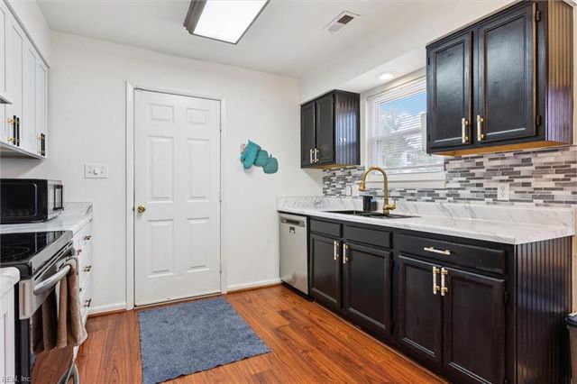 816 Estelle CT, Newport News, VA 23608