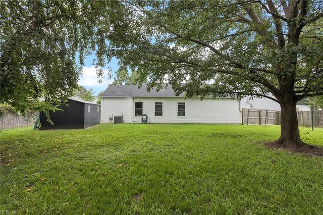 816 Estelle CT, Newport News, VA 23608