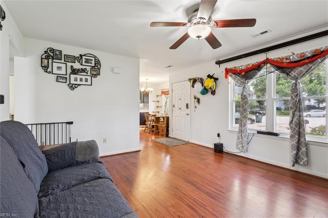 816 Estelle CT, Newport News, VA 23608