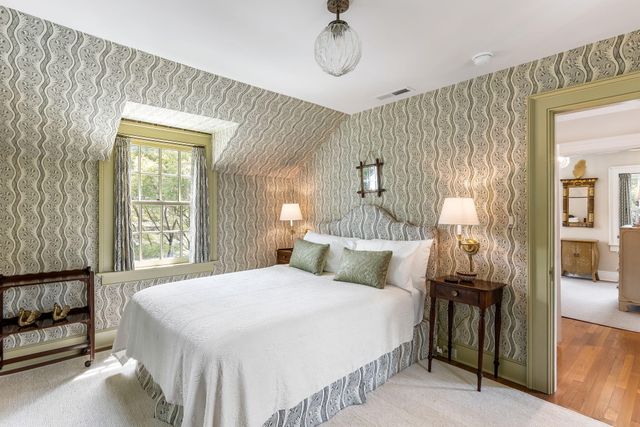 63 King Street, Charleston, SC 29401