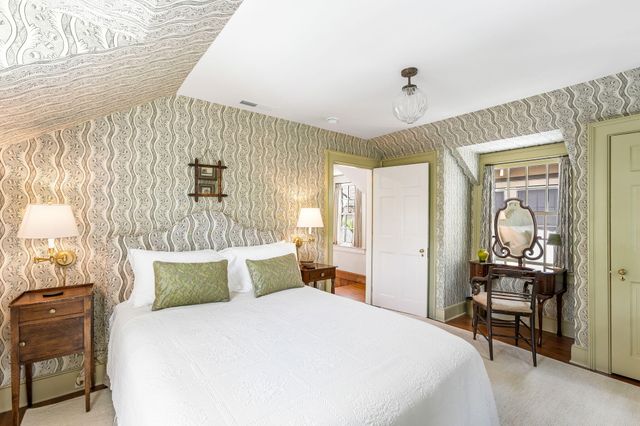 63 King Street, Charleston, SC 29401