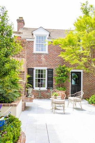 63 King Street, Charleston, SC 29401