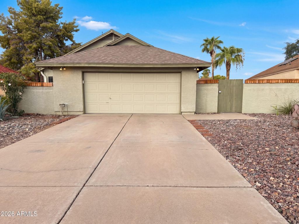 18654 N 45TH Avenue, Glendale, AZ 85308 — exterior