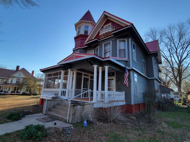 709 N Morrill Street, Morrilton, AR 72110