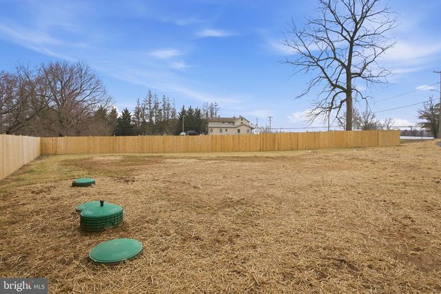 13815 JARRETTSVILLE PIKE, Phoenix, MD 21131