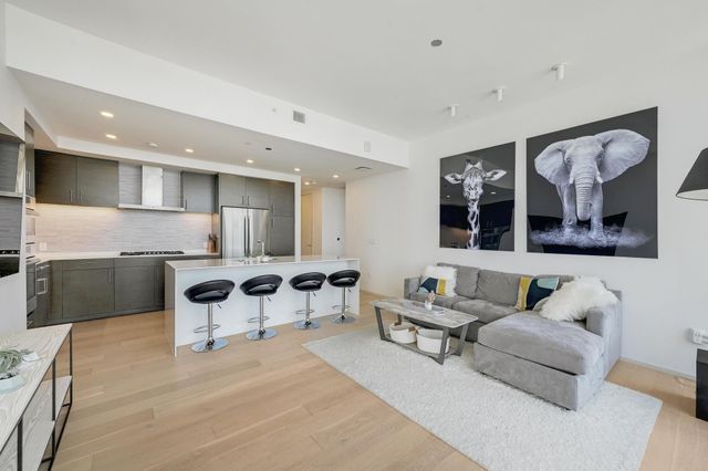 301 West Ave 1608, Austin, TX 78701