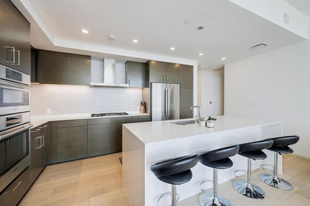 301 West Ave 1608, Austin, TX 78701