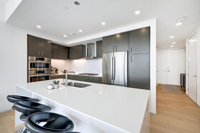 301 West Ave 1608, Austin, TX 78701