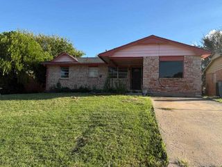340 NW 62nd St, Lawton, OK 73505