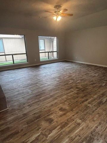 122 Greenshire Drive, League City, TX 77573