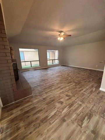 122 Greenshire Drive, League City, TX 77573