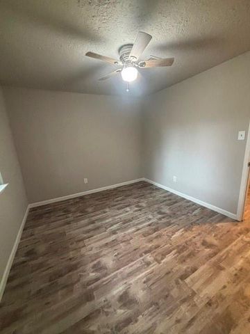 122 Greenshire Drive, League City, TX 77573