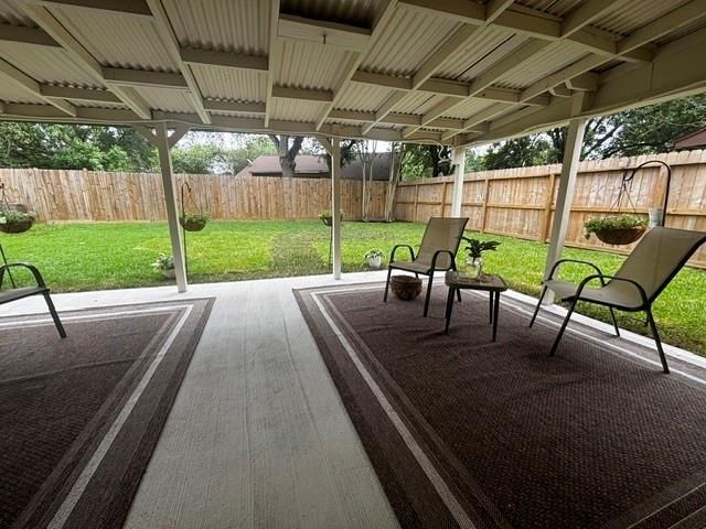 122 Greenshire Drive, League City, TX 77573