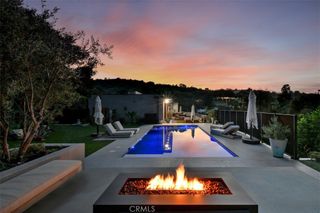 14753 Round Valley, Sherman Oaks, CA 91403