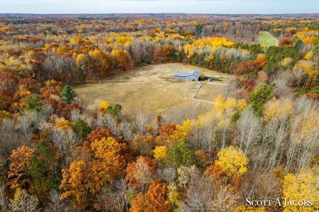 1125 Chaput Drive, Sears, MI 49679