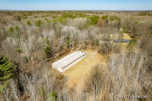 1125 Chaput Drive, Sears, MI 49679