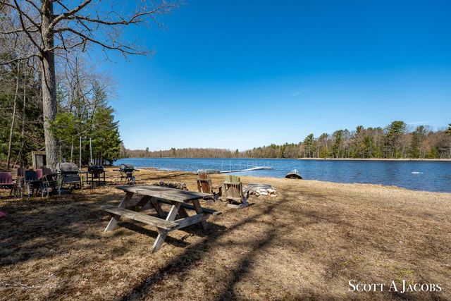 1125 Chaput Drive, Sears, MI 49679