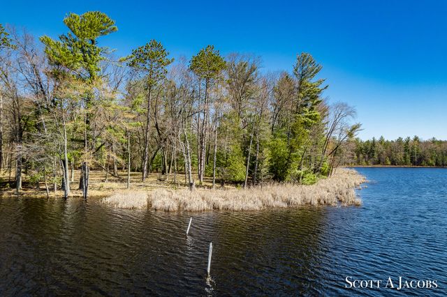 1125 Chaput Drive, Sears, MI 49679
