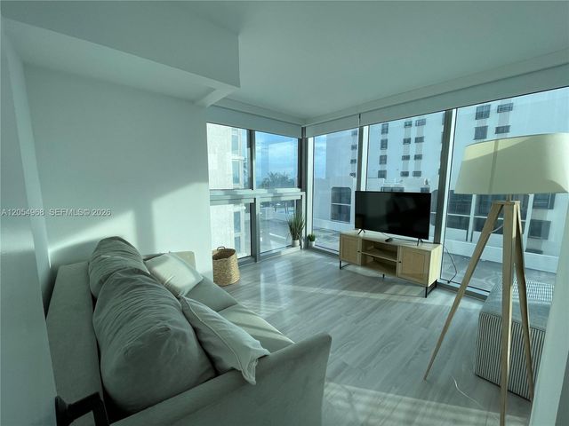 2655 Collins Avenue 608, Miami Beach, FL 33140